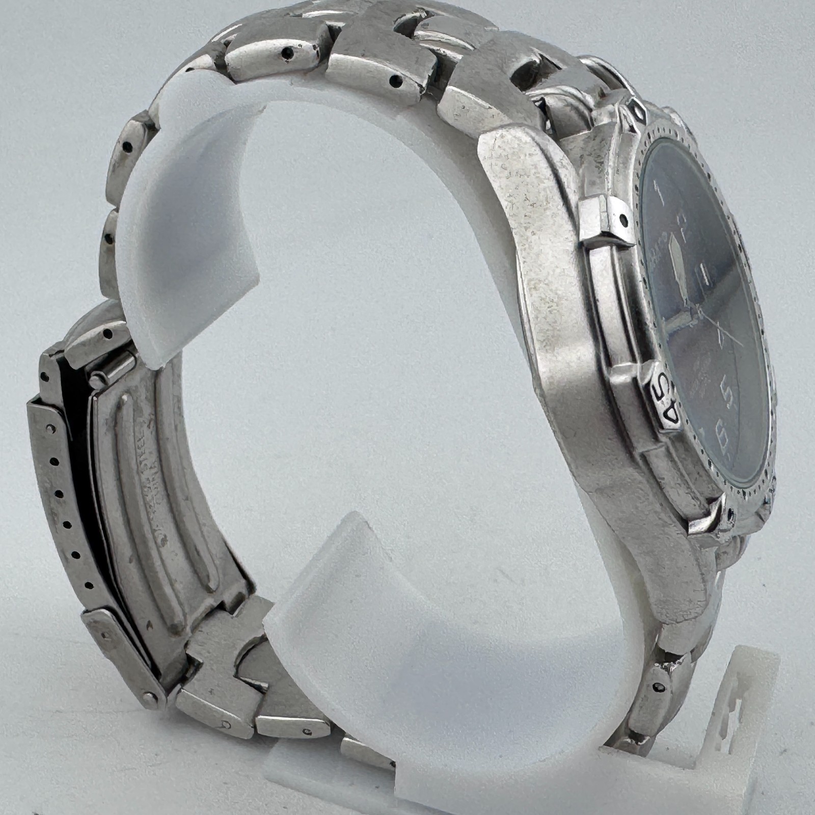 VTG Sharp Quartz Watch Men 30m Silver Red Fixed Bezel Japan Analog New Batter 8″