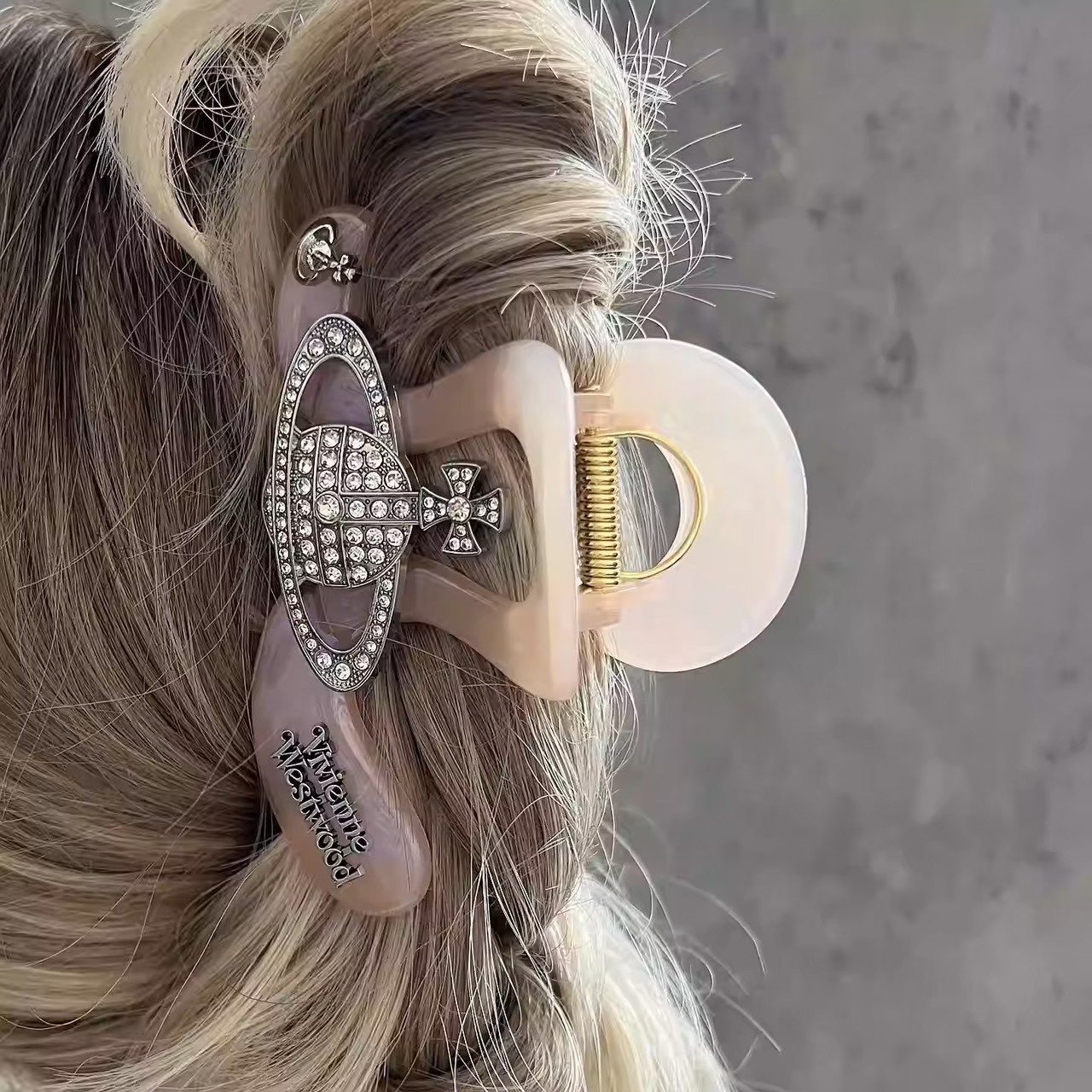 Vivienne Westwood Hair Clip Orb 11 x 6.5 x 3.6cm Plastic White Silver