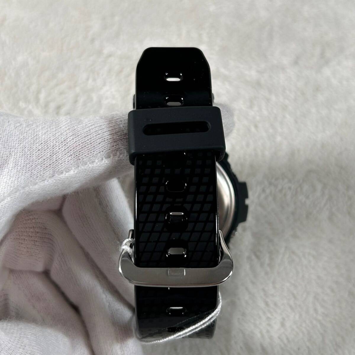 CASIO G-SHOCK Metallic Colors Digital Quartz Watch Black Silver DW-6900NB-1DR