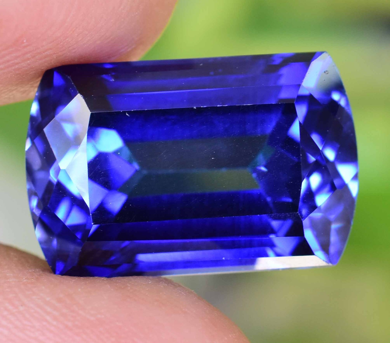 Natural Montana YoGo Sapphire 22.65 Ct Long Cushion Certified Flawless Gemstone