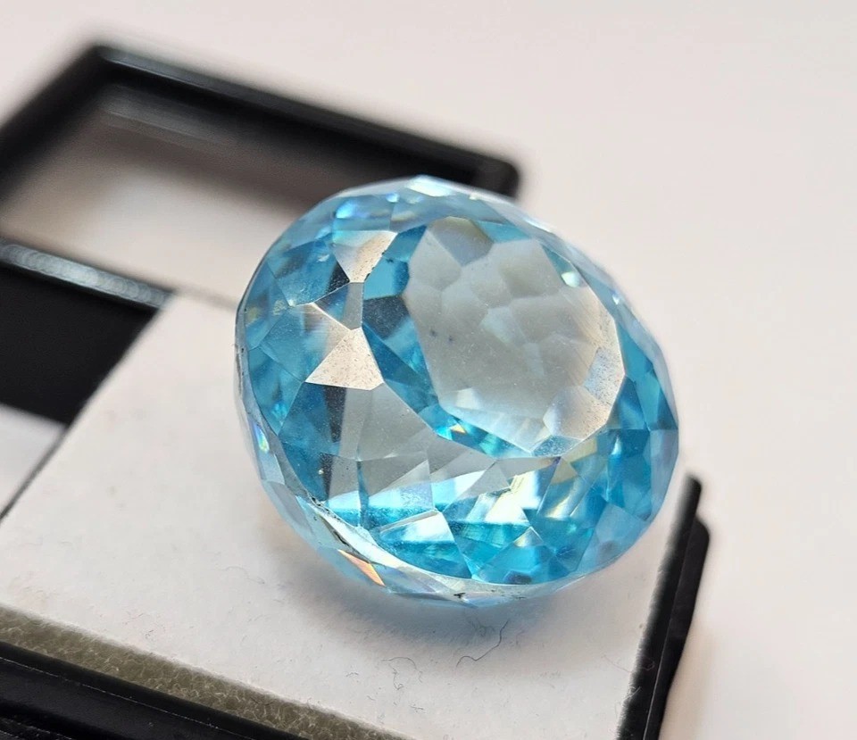 Certified Zircon Sky Blue Colour 58-60Ct Round Cut Cambodia Loose Gemstone