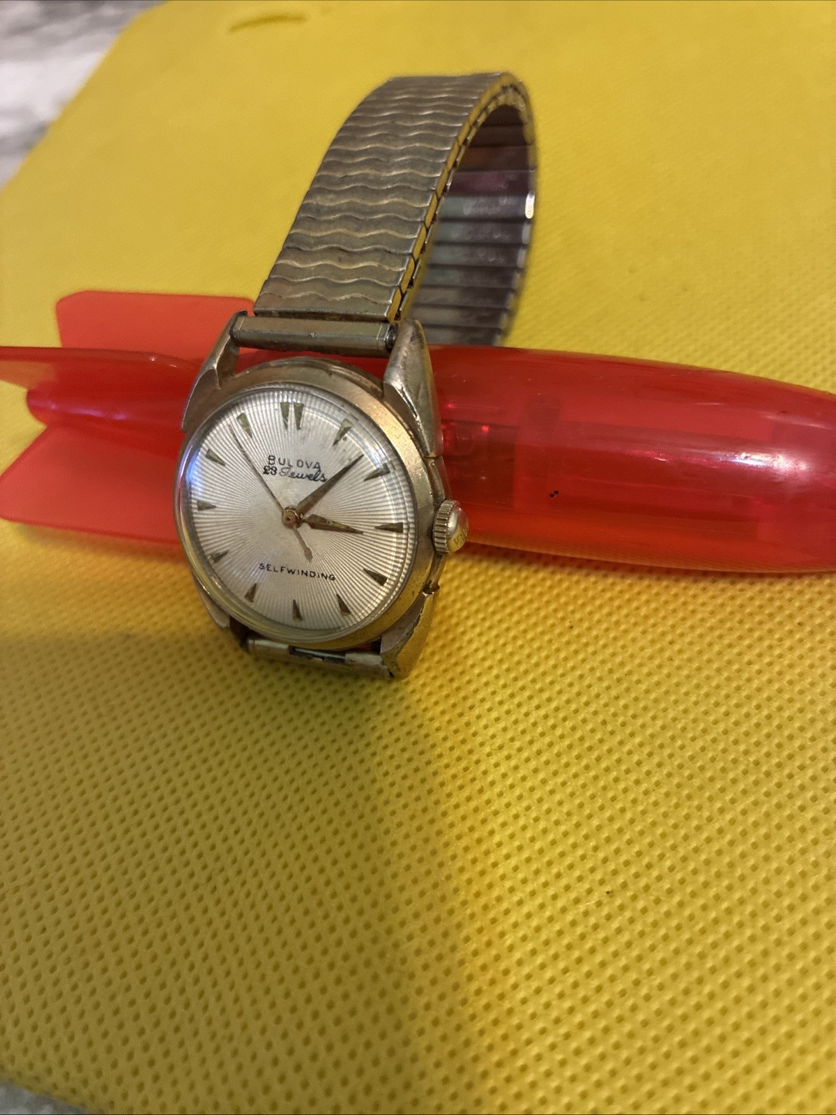 Vintage Bulova E933874 23 Jewels Self-winding Men’s Watch Sunburst 10K RGP