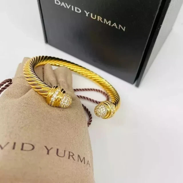 David Yurman7mm Cable Cuff w/ Diamonds & 18K Gold bracelet