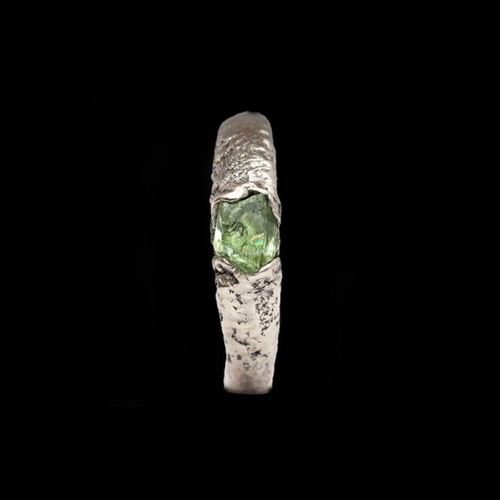 Raw Peridot Vintage Signet Mens Ring, 925 Sterling Silver Handmade Artisan Ring