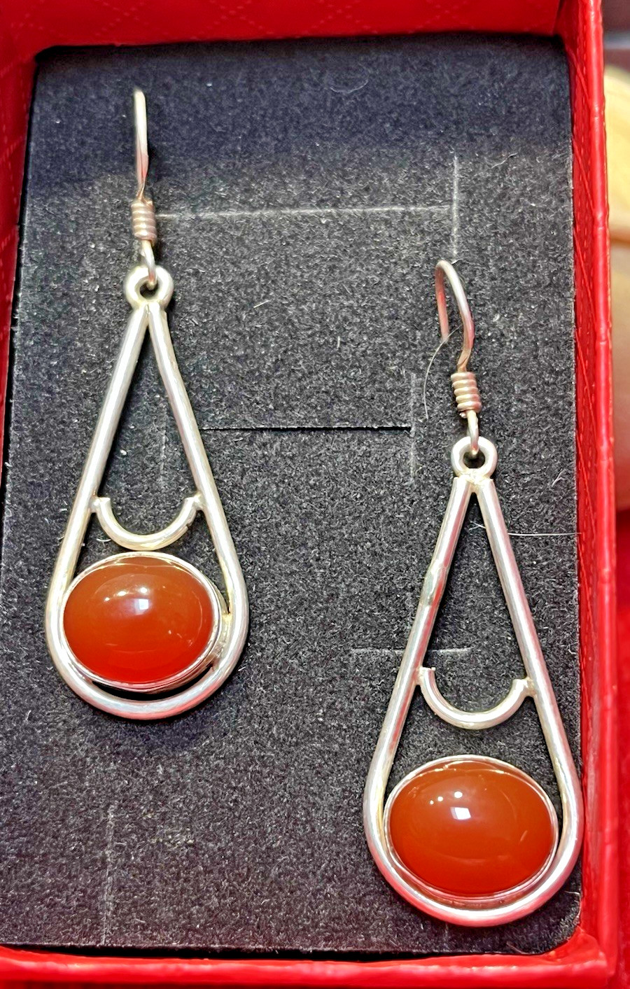 Vtg Sterling Silver 925 Teardrop Outline & Lge Cabochon Carnelian Stone Earrings
