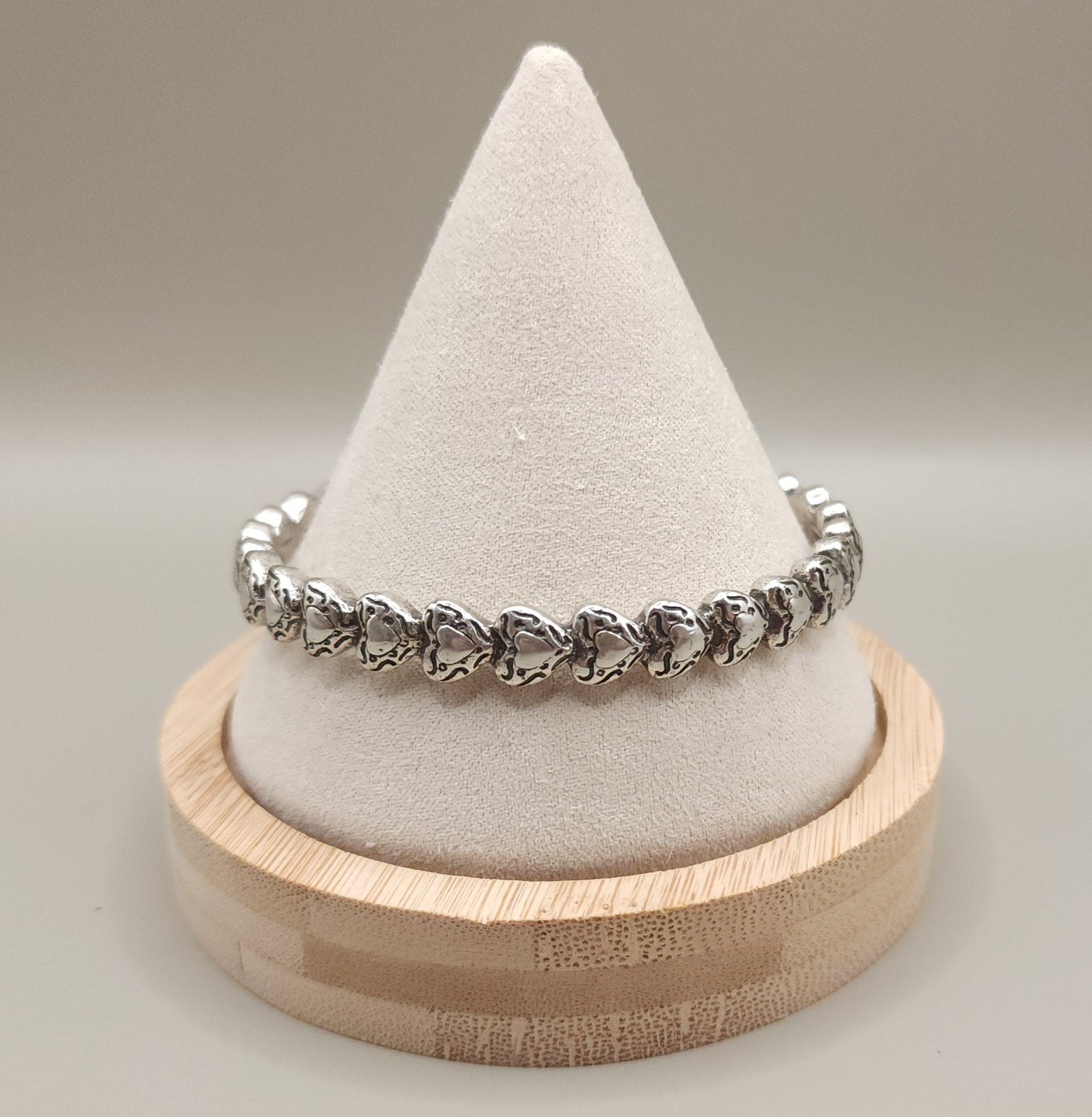 GUESS Vintage Heart Link Bracelet Silver Tone Heavy 1.3 oz Chunky Y2K 7.75 Inch