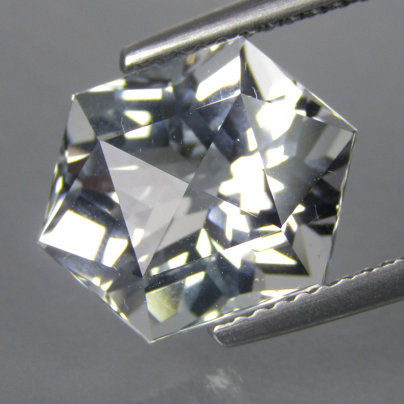 7.16Cts Stunning Natural 100% White Topaz Fancy Checker Cut Loose Gem Ref VDO