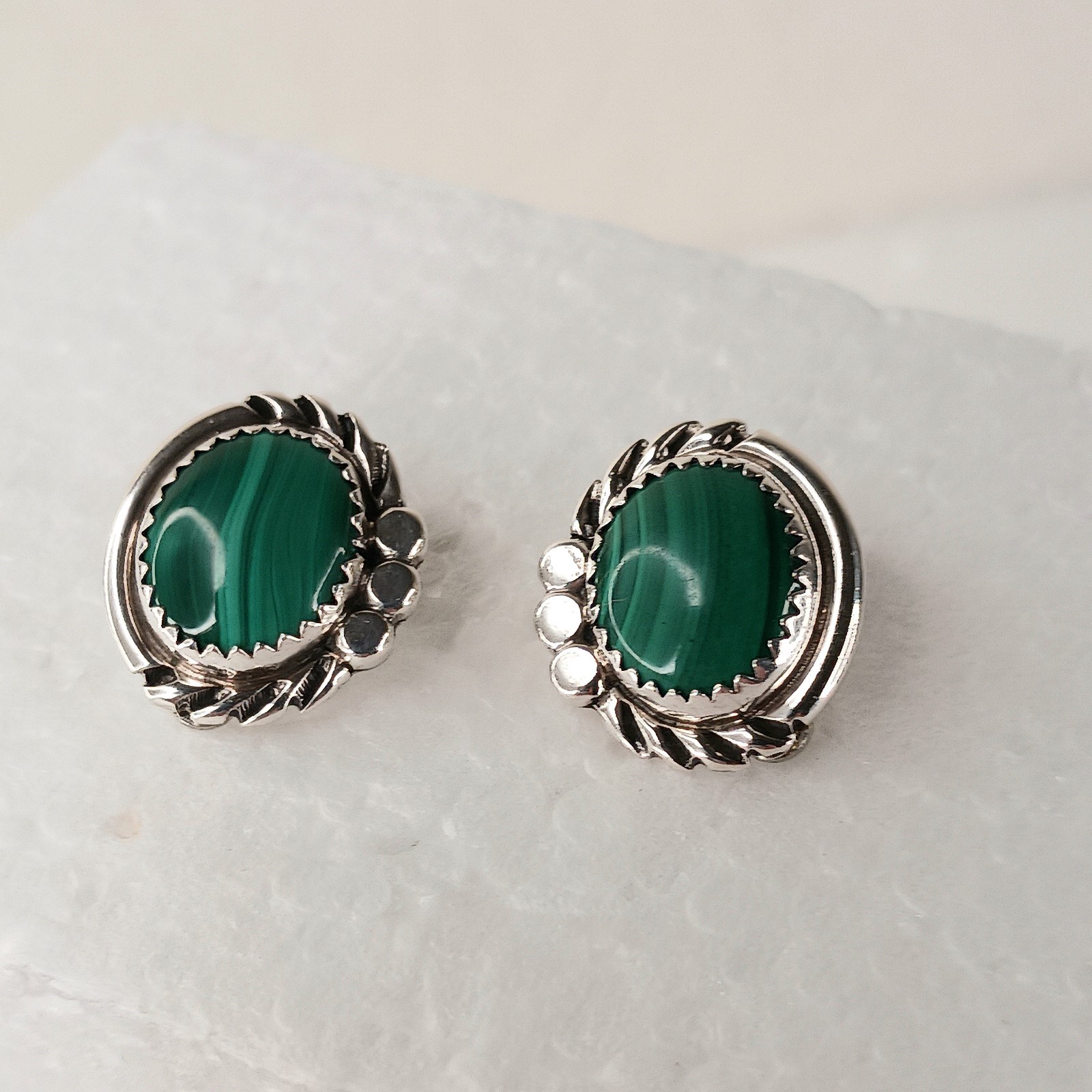 Earrings Clip Vintage Mexico 925 Sterling Malachite Scroll Work Classic Timeless