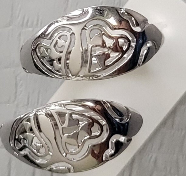 18k White Gold Filled Carved Hoop Huggie Earrings 15mm