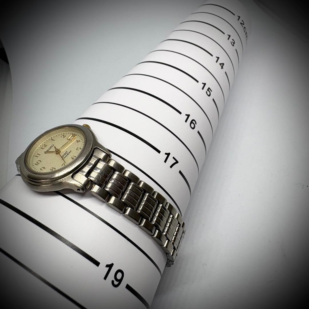 SEIKO SPIRIT Titanium Ladies Watch, Gold Dial, Working Condition, New Battery Re
