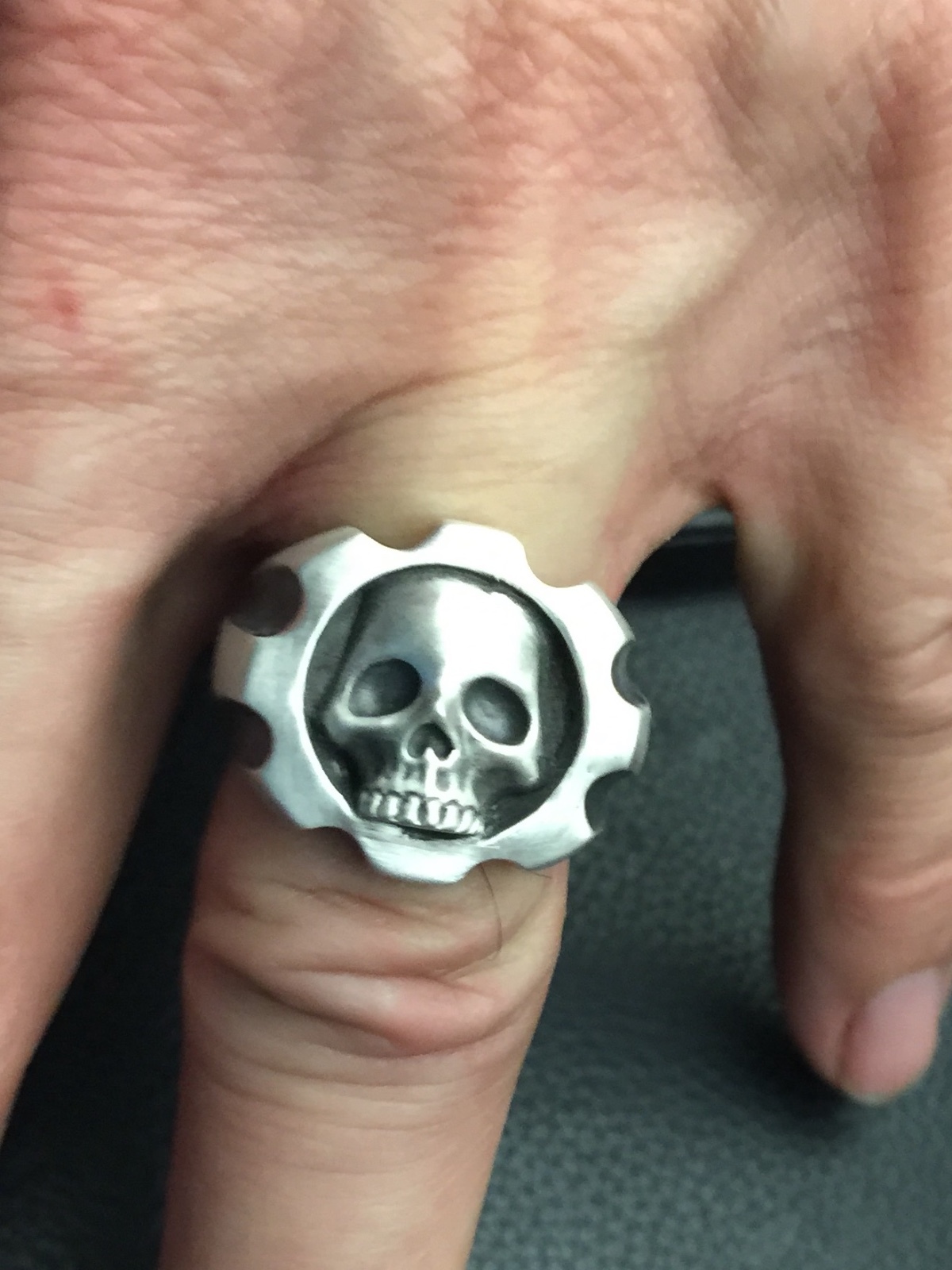 MJG STERLING SILVER .357/8 shot SKULL RING. WARHAMMER. GEARS OF WAR. 27 Gr.