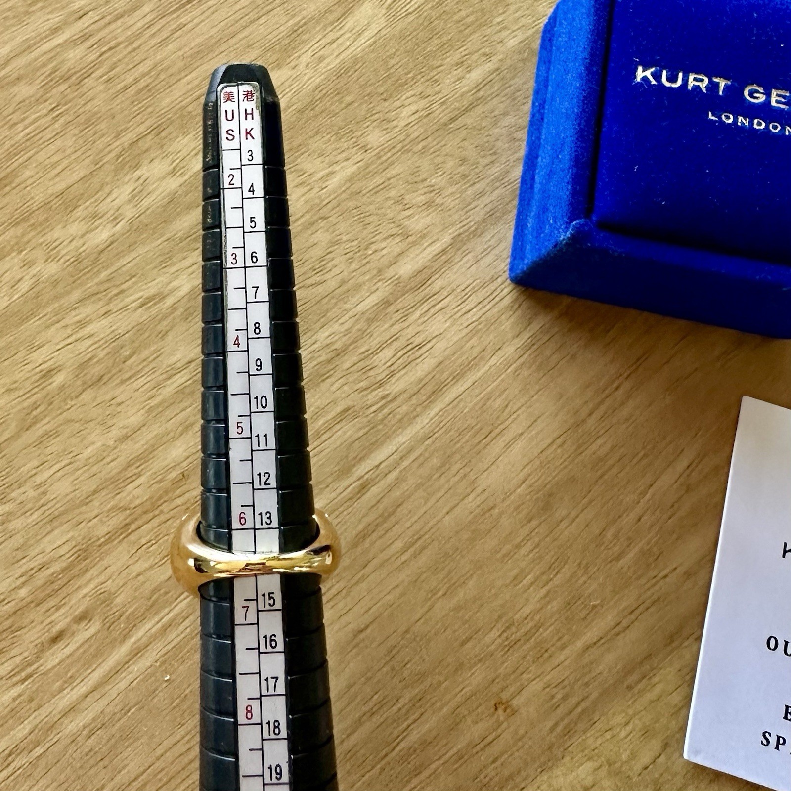 Kurt Geiger London Crystal Dome Cocktail Ring Sz 6.5