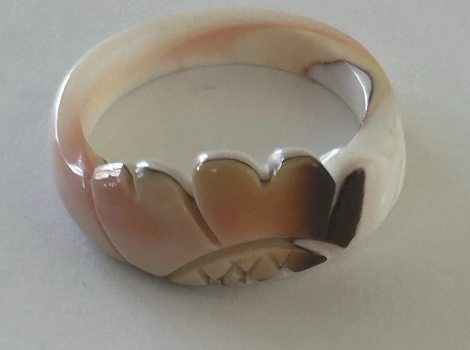 Carved Shell Ring Pink Brown Ivory Handmade Vintage Size 8