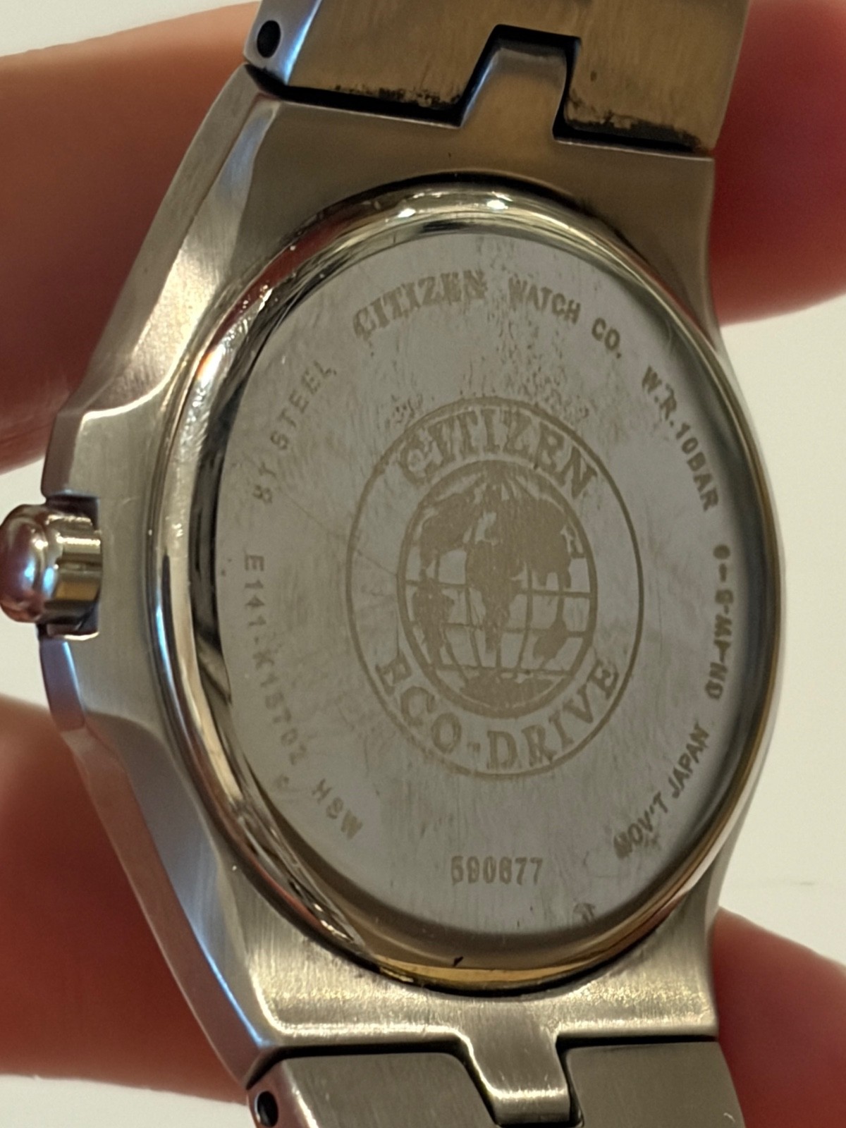 Citizen Eco-Drive E111-K15702 Men’s Watch Black Dial Stainless Steel WR100 Runni