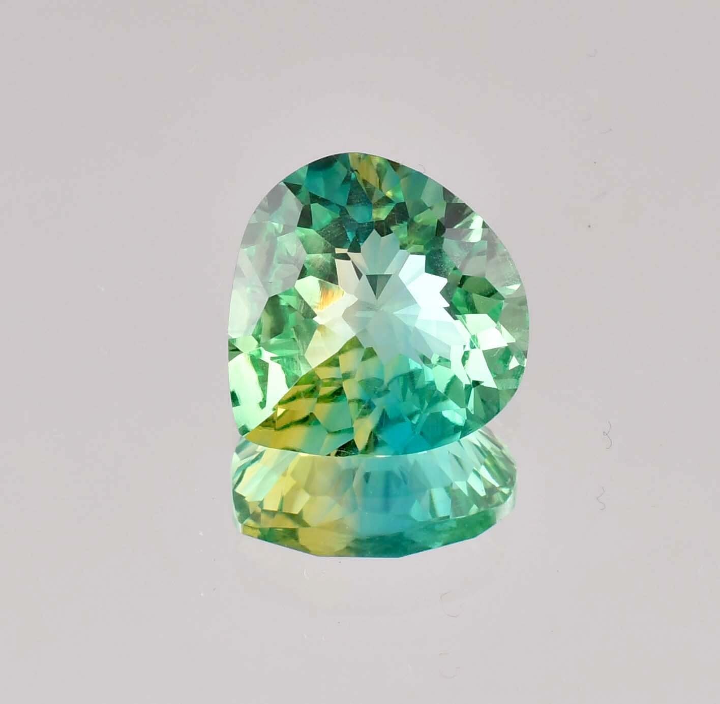 FLAWLESS 14.85 Ct Natural Ceylon Bi-Color Sapphire Heart Cut GIT Certified GEM