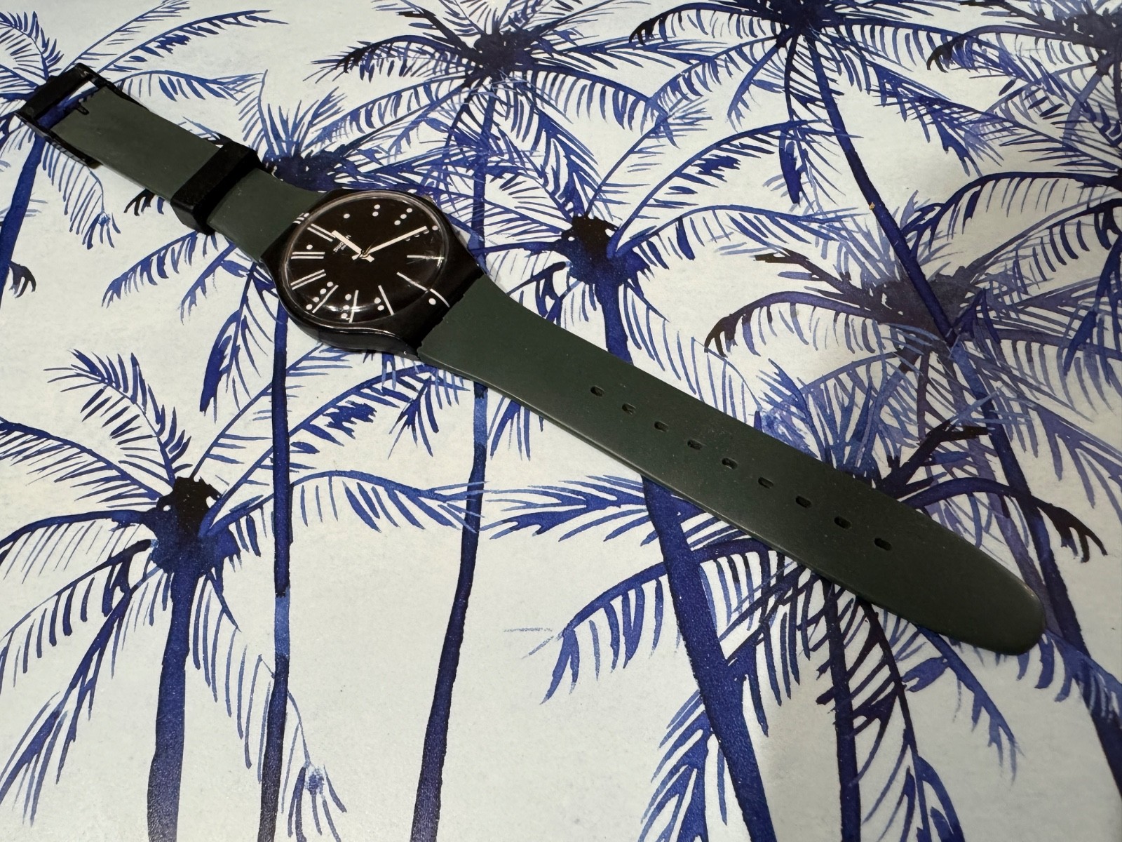 Swatch Watch Dark Green IR04 Numberless Swiss Made