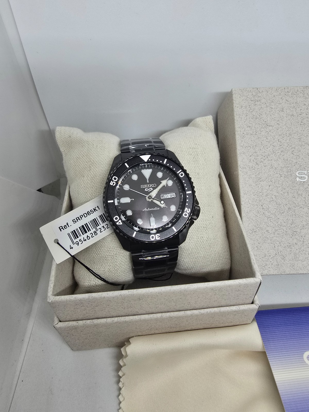 Seiko 5 Gents Automatic SRPD65K1 BLACK DIAL Black Case Watch 370