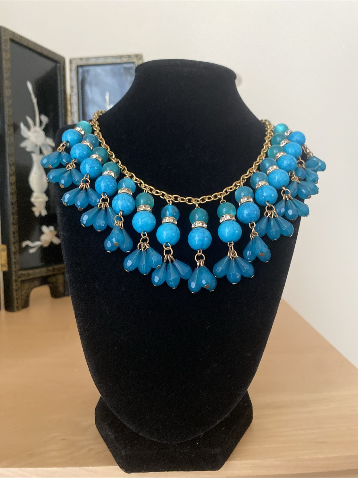 Vintage Blue Turquoise Lucite Bead Choker Necklace Statement Estate Jewelry