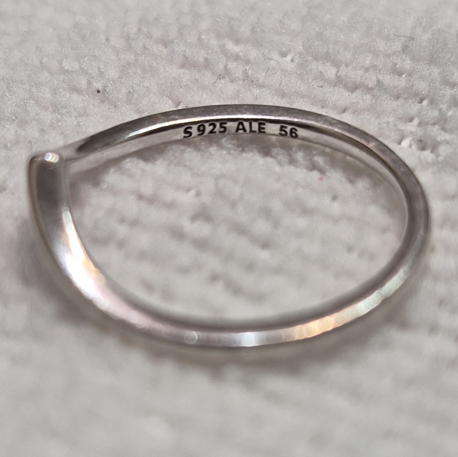PANDORA Signed 925 Sterling Silver V-Shaped Band Ring Size 7.75 No Stone