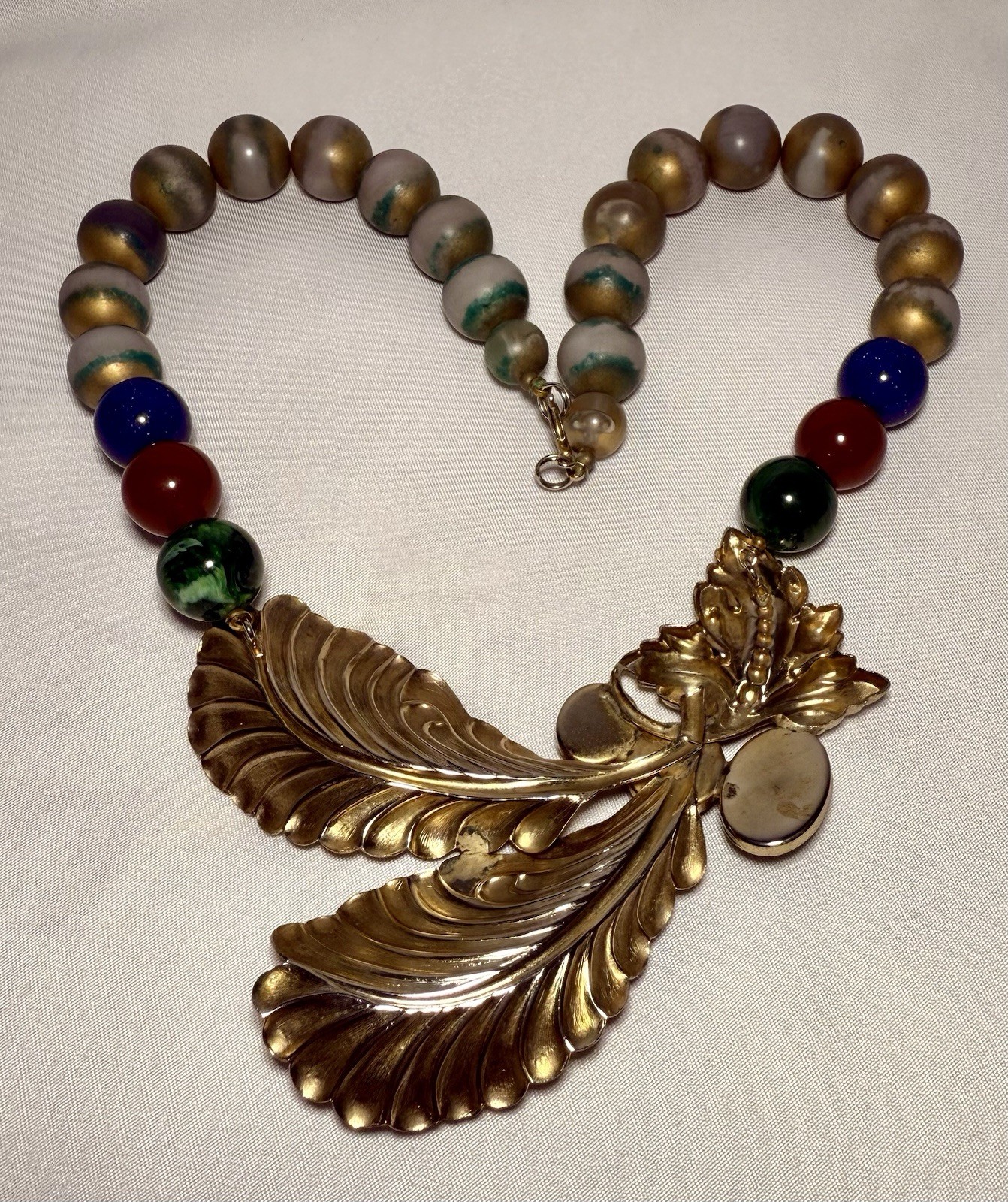 Vintage Mid-20th Century Gold-Toned Leaf & Stones Necklace & Earrings Set