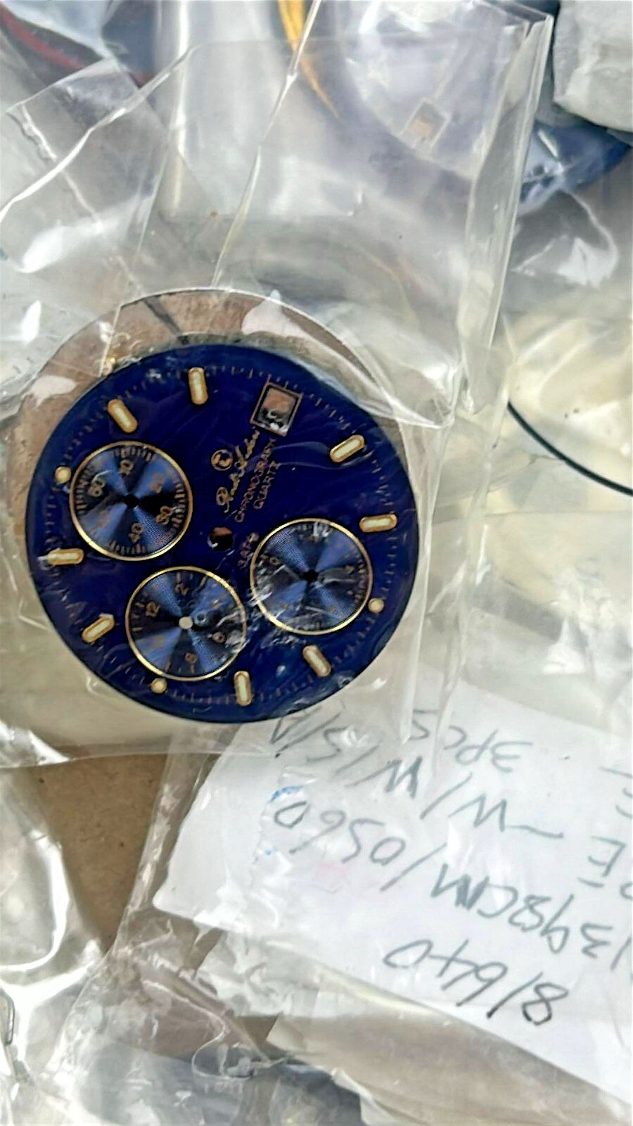 Lot 200 Watch Dials For Mov Chrono Quartz New Parts Various Sizes
