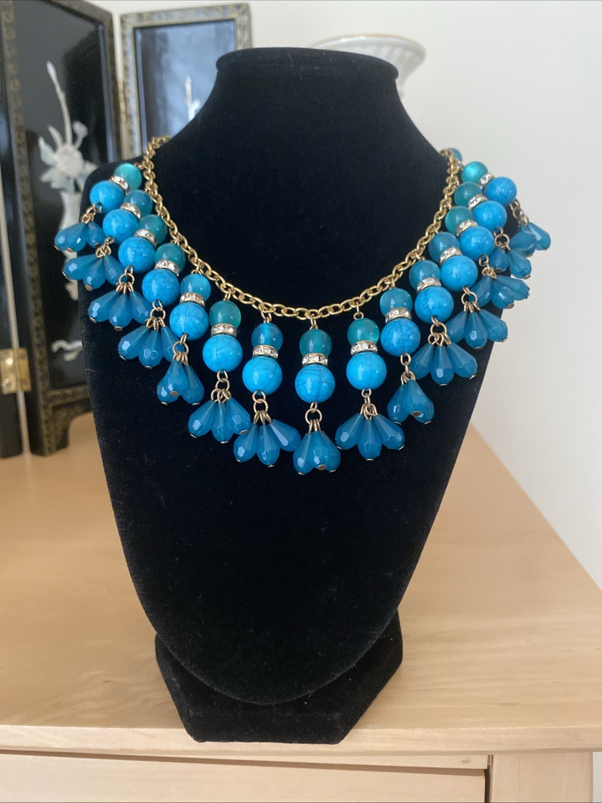 Vintage Blue Turquoise Lucite Bead Choker Necklace Statement Estate Jewelry