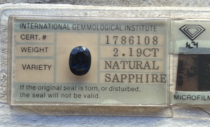 Sri Lankan 0.98ct Blue Oval Cut Natural Sapphire Loose Gemstone