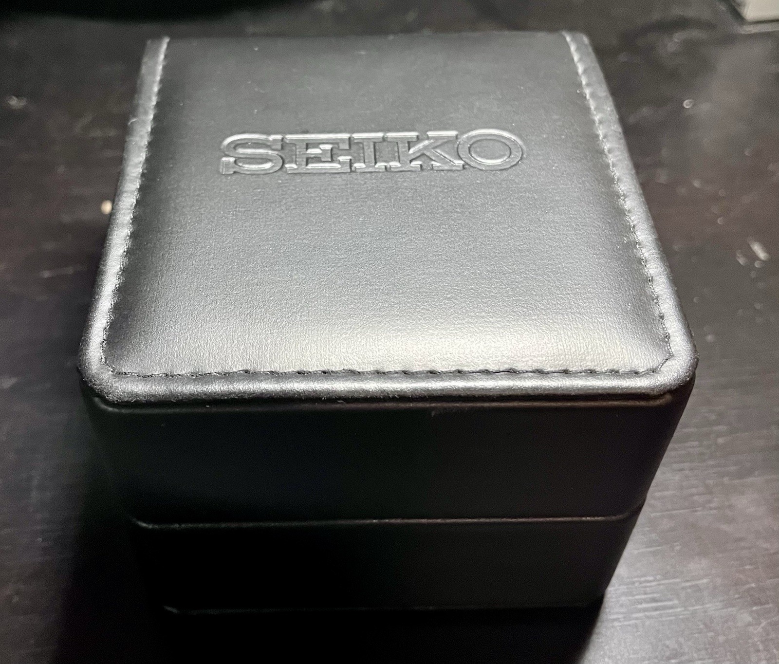 Seiko V175-0BJ0 solar chronograph Black Panda