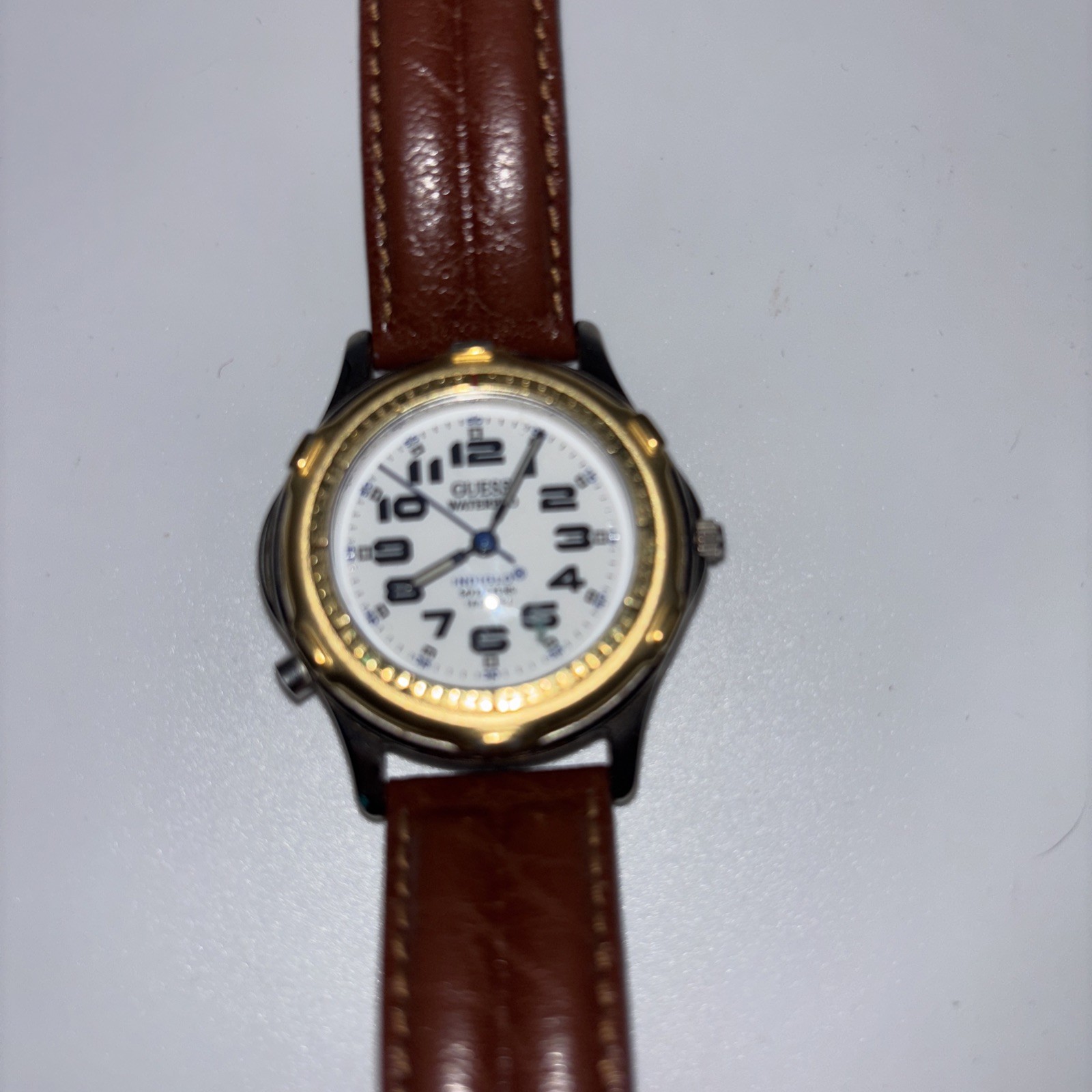 VTG Guess Waterpro Watch Mens 50 Meters 165 Feet Leather Strap Needs Battery DR2
