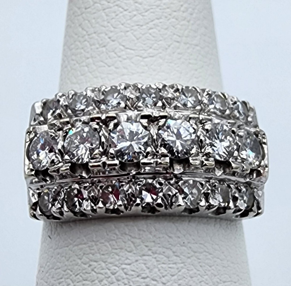 14k .585 White Gold Diamond 1.04 ctw 3 Row Ring Sz 5.25 Ring Au 2357