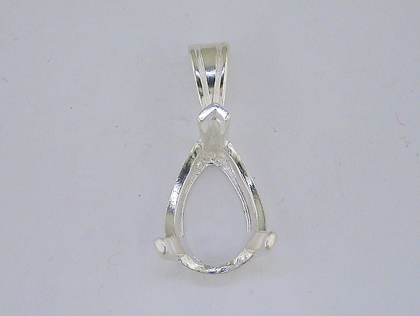 Pear Shape V Prong Scalloped Pendant Setting Sterling Silver