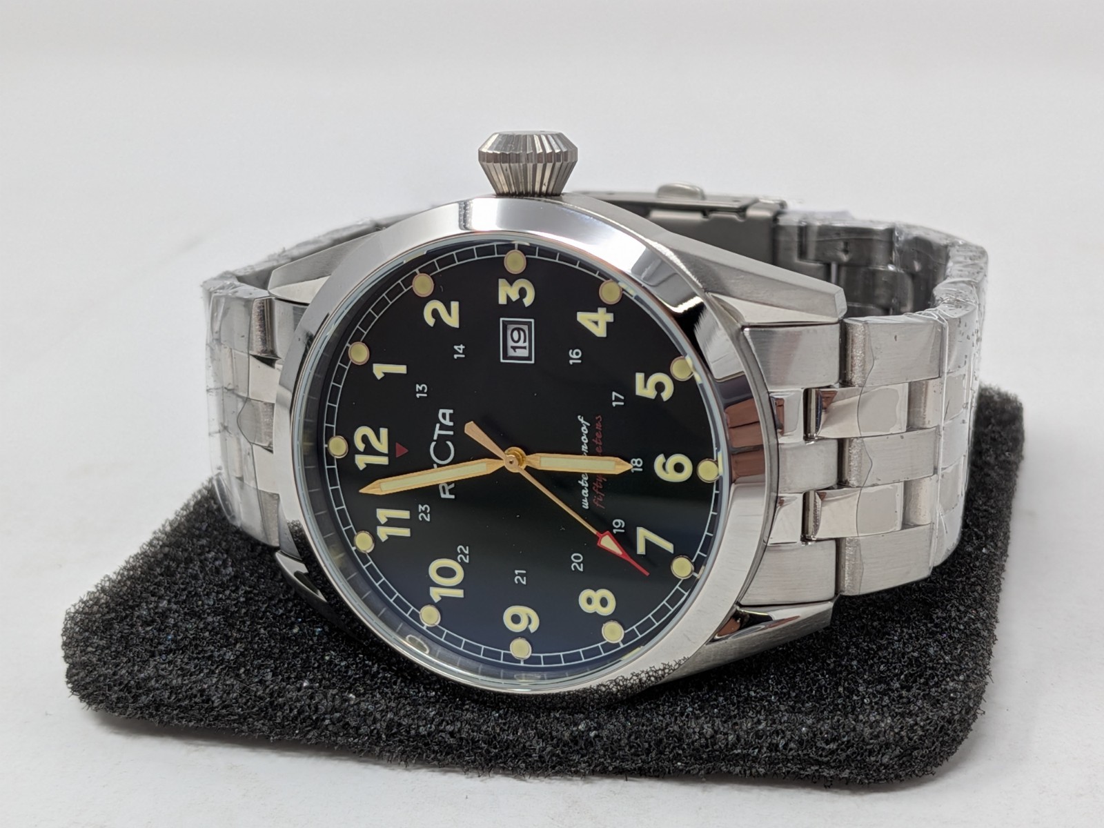 Recta RT-3001 Cavalier Forest Men’s Watch Green Dial Stainless Steel Bracelet