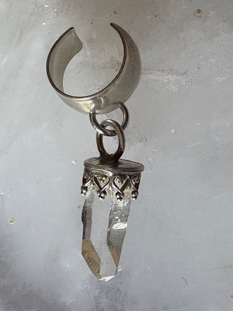 Ear Cuff 925 with Arkansas Clear Quartz Natural Power from Mt. Iada by JKL 616