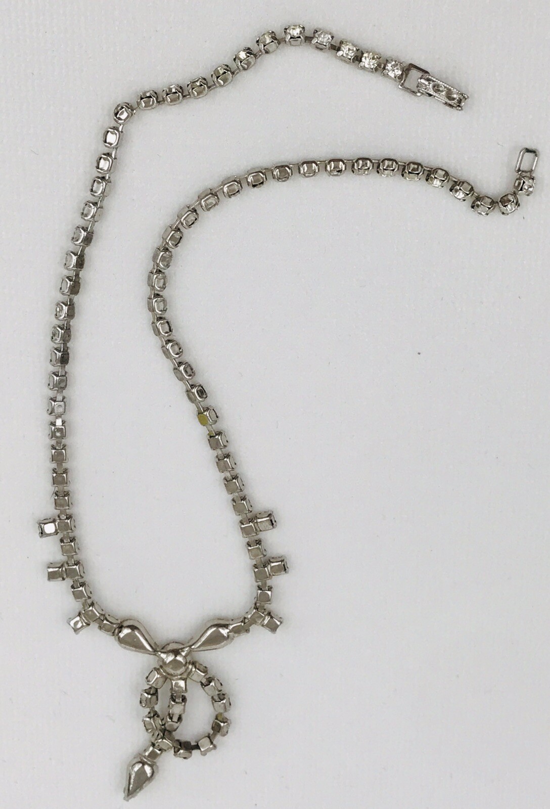 Vintage 50’s 60’s Rhinestone Choker Necklace Teardrop Dangle Bow Center 14″
