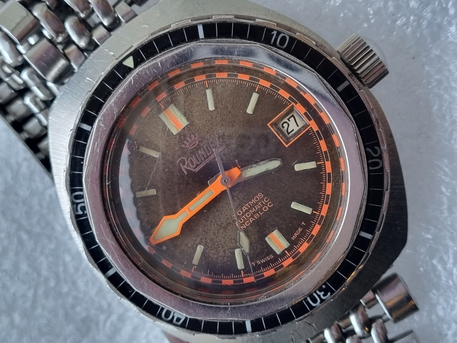 Rare Roundex Sub 30 Atm Automatic-date Bakelite Vintage Watch Swiss Big Casse