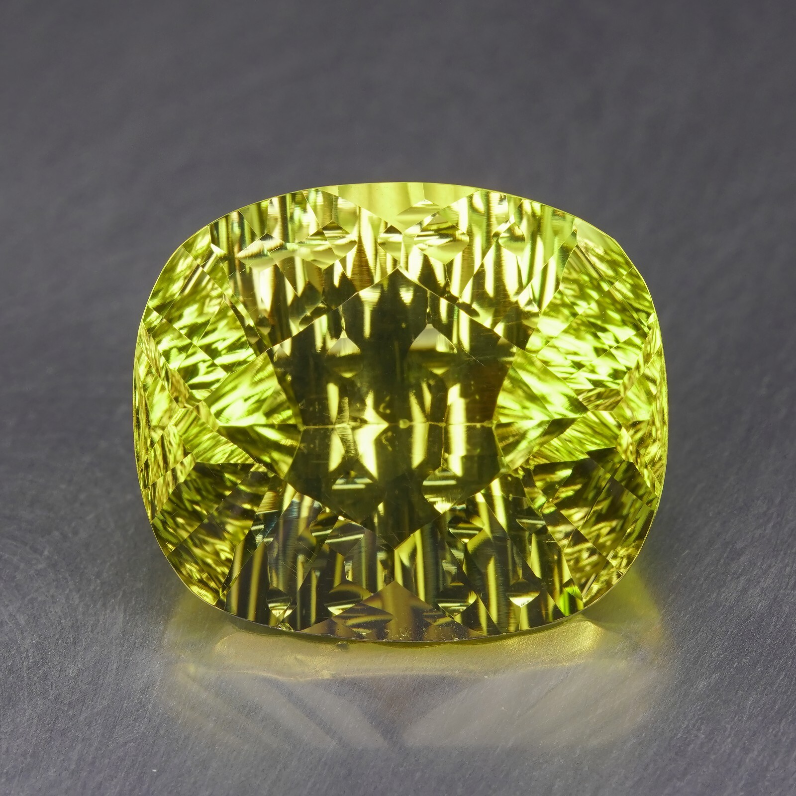 16.42CT (17.5X15.0) Stunning Beautiful Concave Cut Lemon Quartz Earth Mined