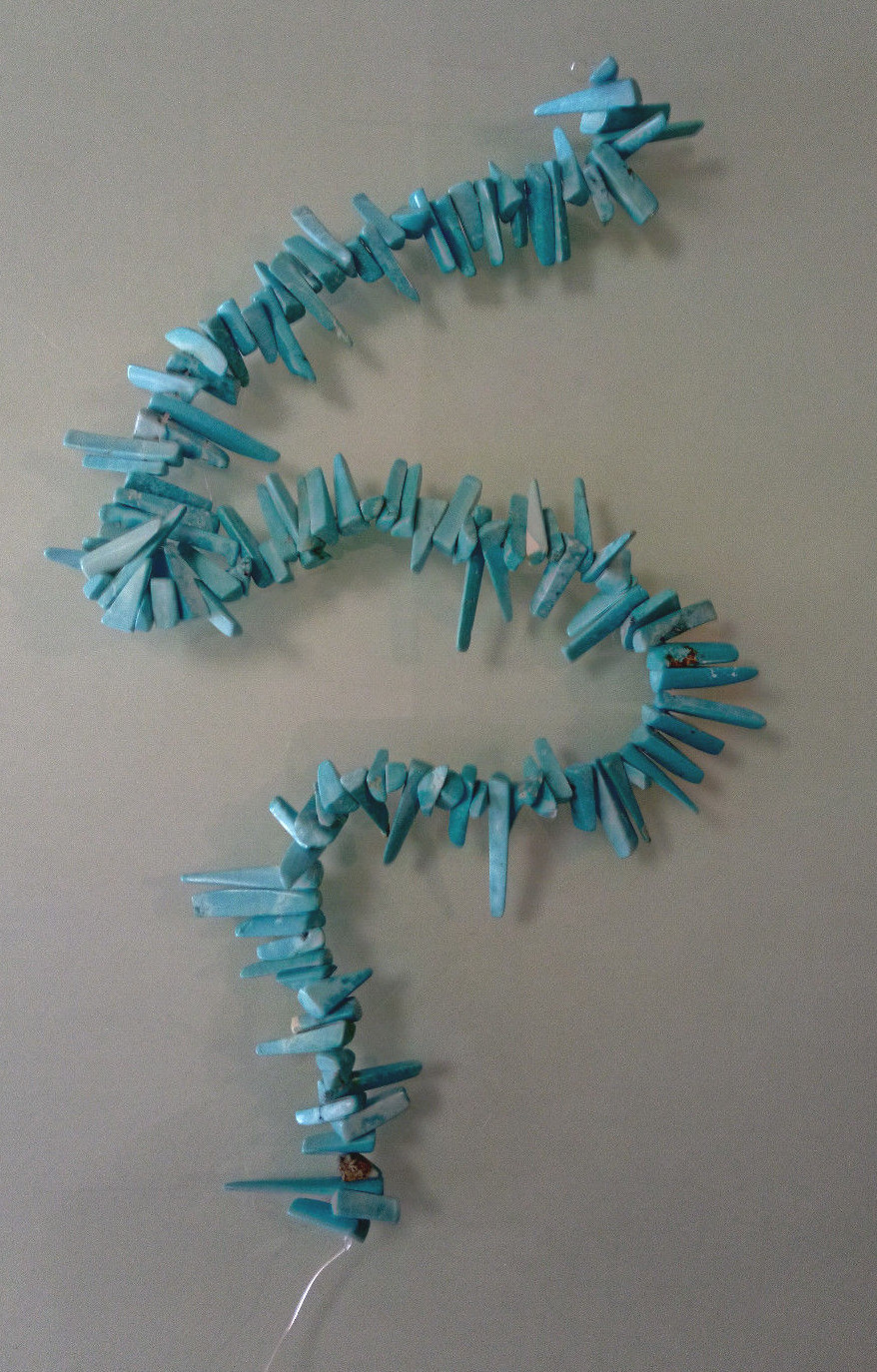 Turquoise Howlite Stick Chip Bead Strand: Length 40 cm.