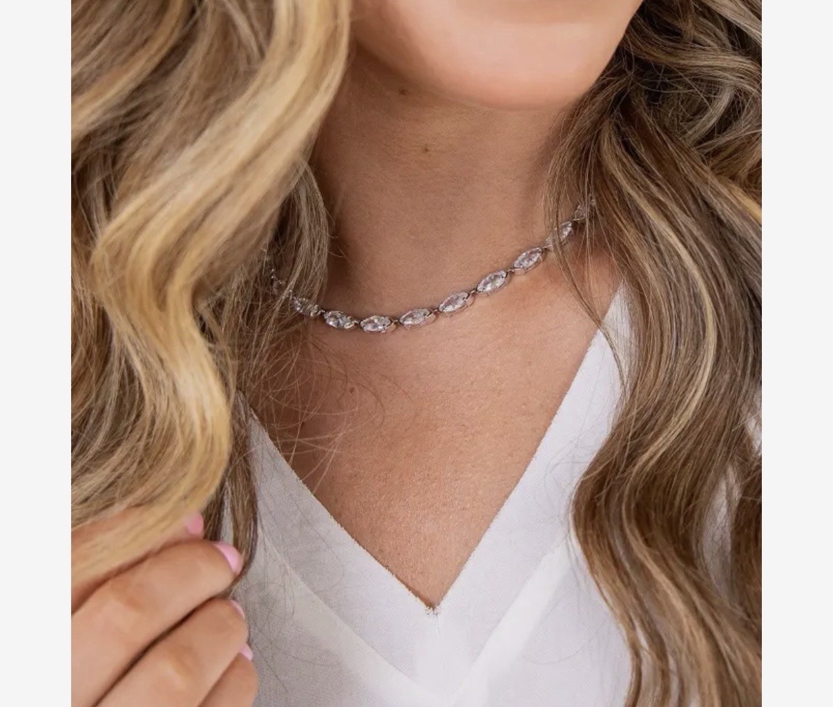 Kendra Scott Genevieve Strand Necklace in White Crystal