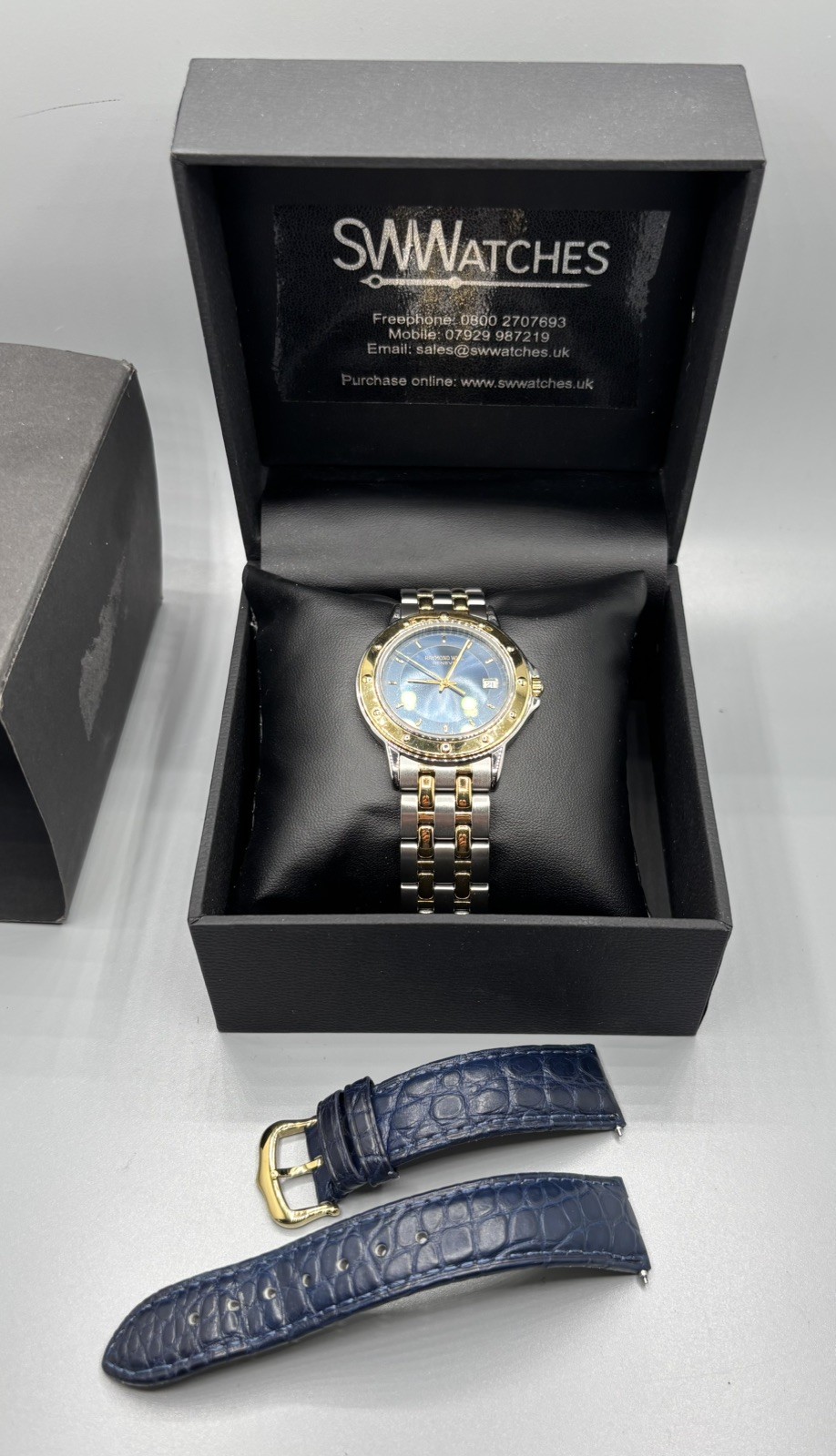 Raymond Weil Tango 5560 – 35mm – Blue Dial – Part 18k Gold Plated 5560-STP-50001
