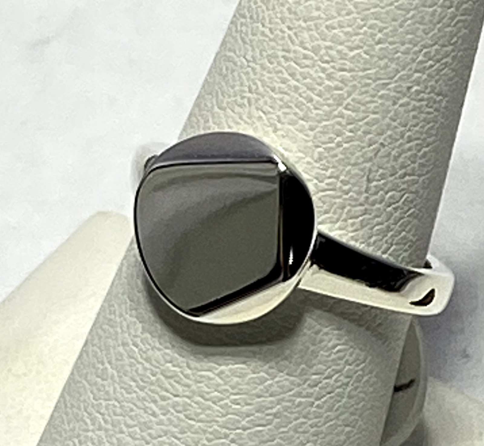 Kit Heath Sterling Silver Coast Facet Ring Size 8 NWT Gift Box