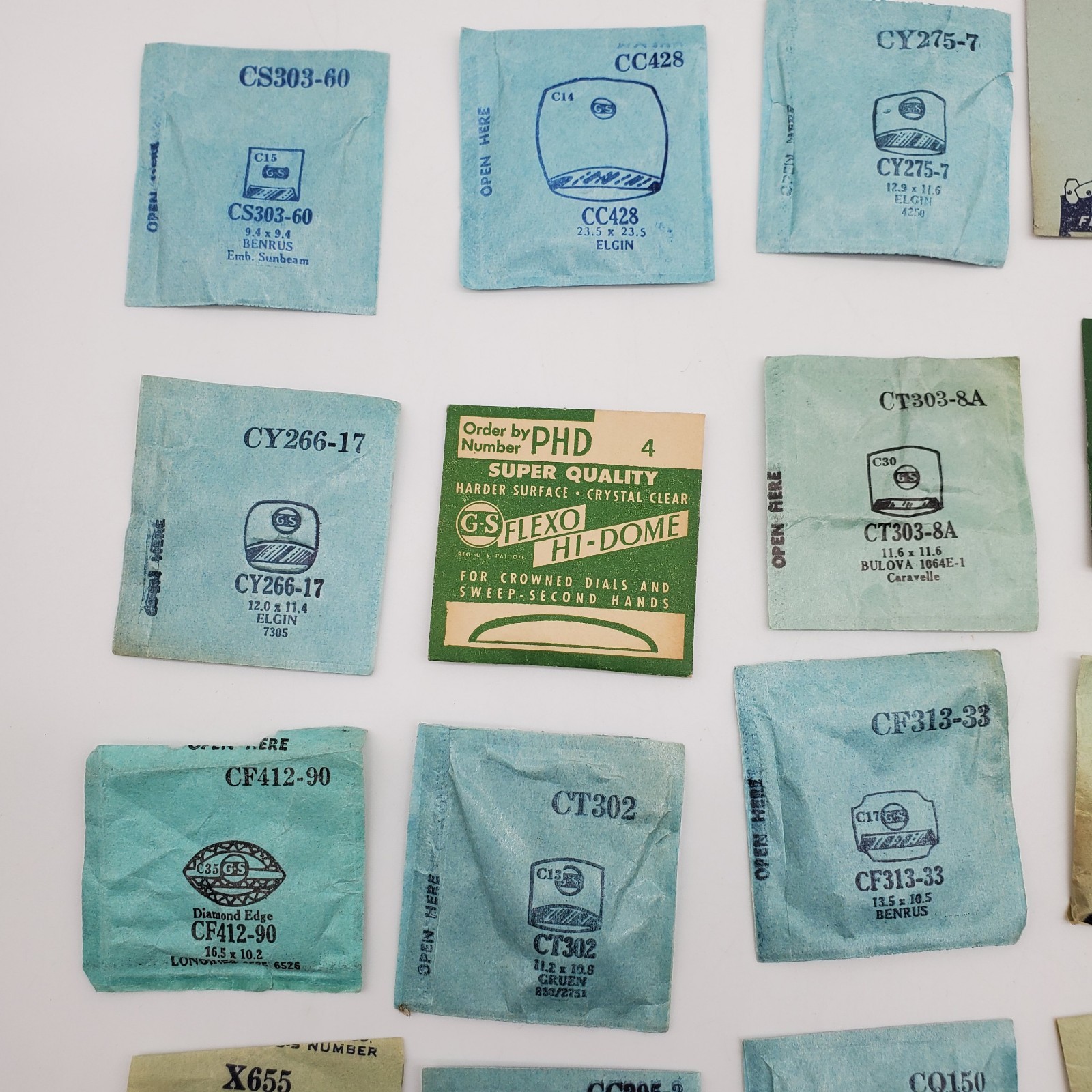 Lot of 50 G.S. Watch Crystals for Various Watch Maker NOS Various Sizes #28