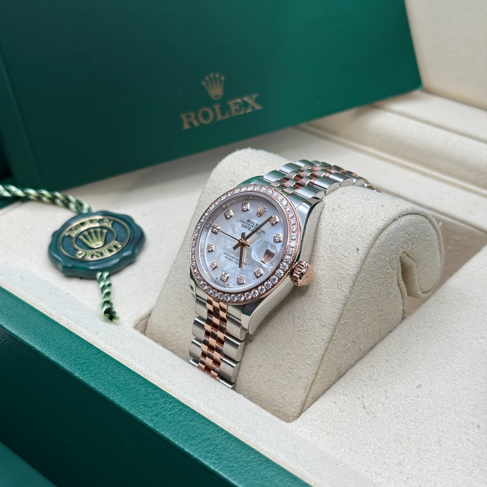 Rolex Lady-Datejust NEW 2026 Mother of Pearl Two Tone Rose Diamond Bezel Jubilee
