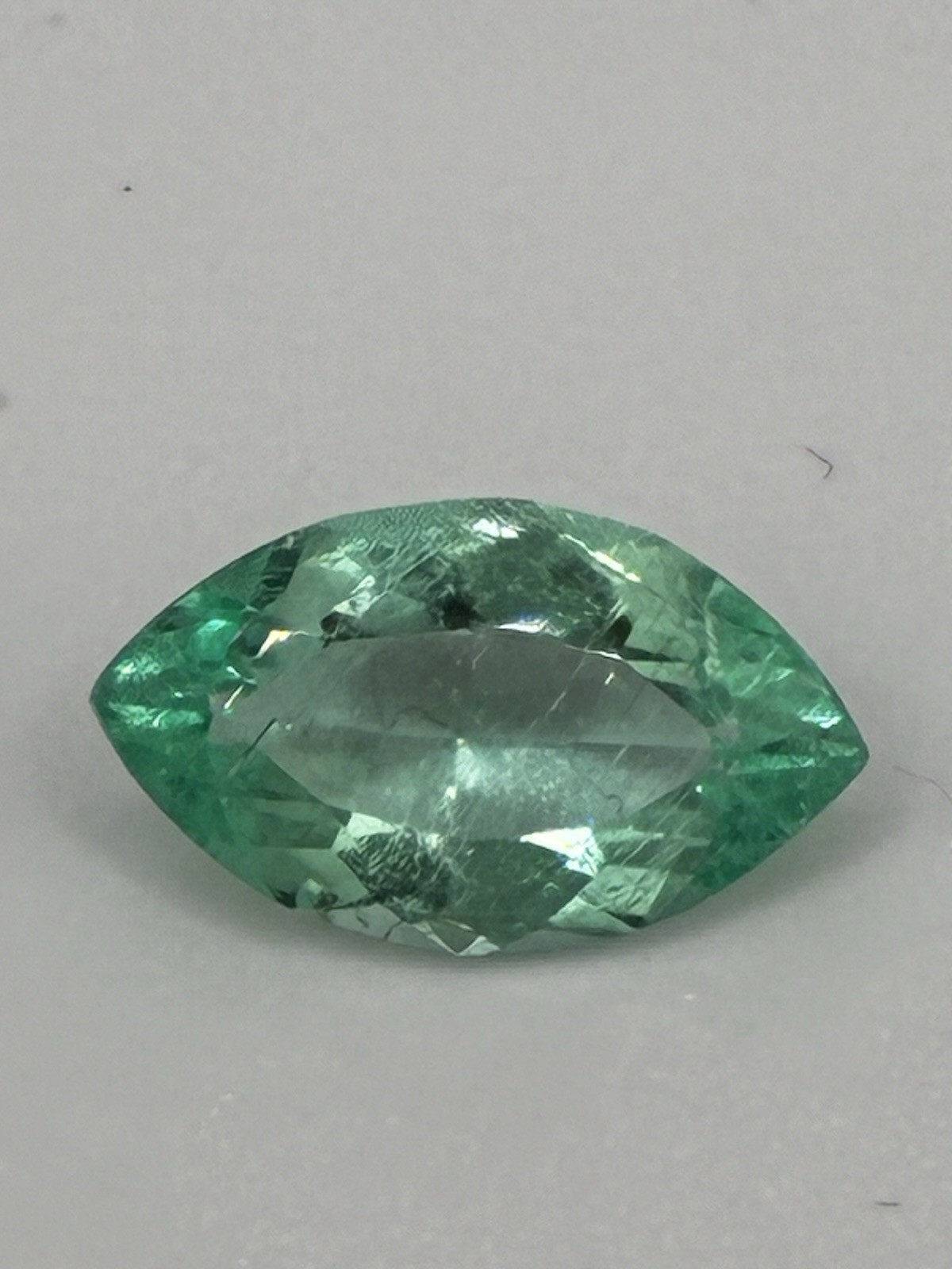 Colombian Emerald, Certified 0.47 CT 7.83×4.60×2.70 mm Marquise Cut