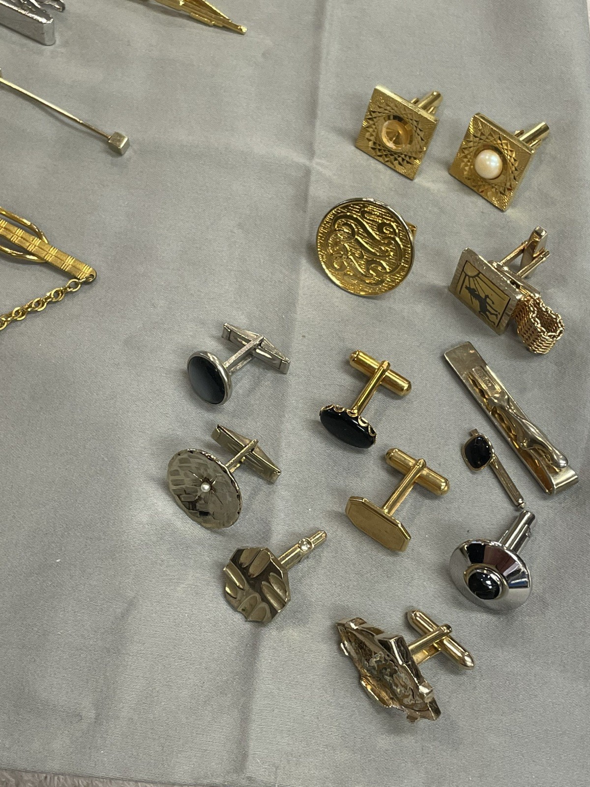 Mens LOT Over 50pcs Cufflinks, Tie Bars & Tacks, Hickok, Swank, Anson And More!