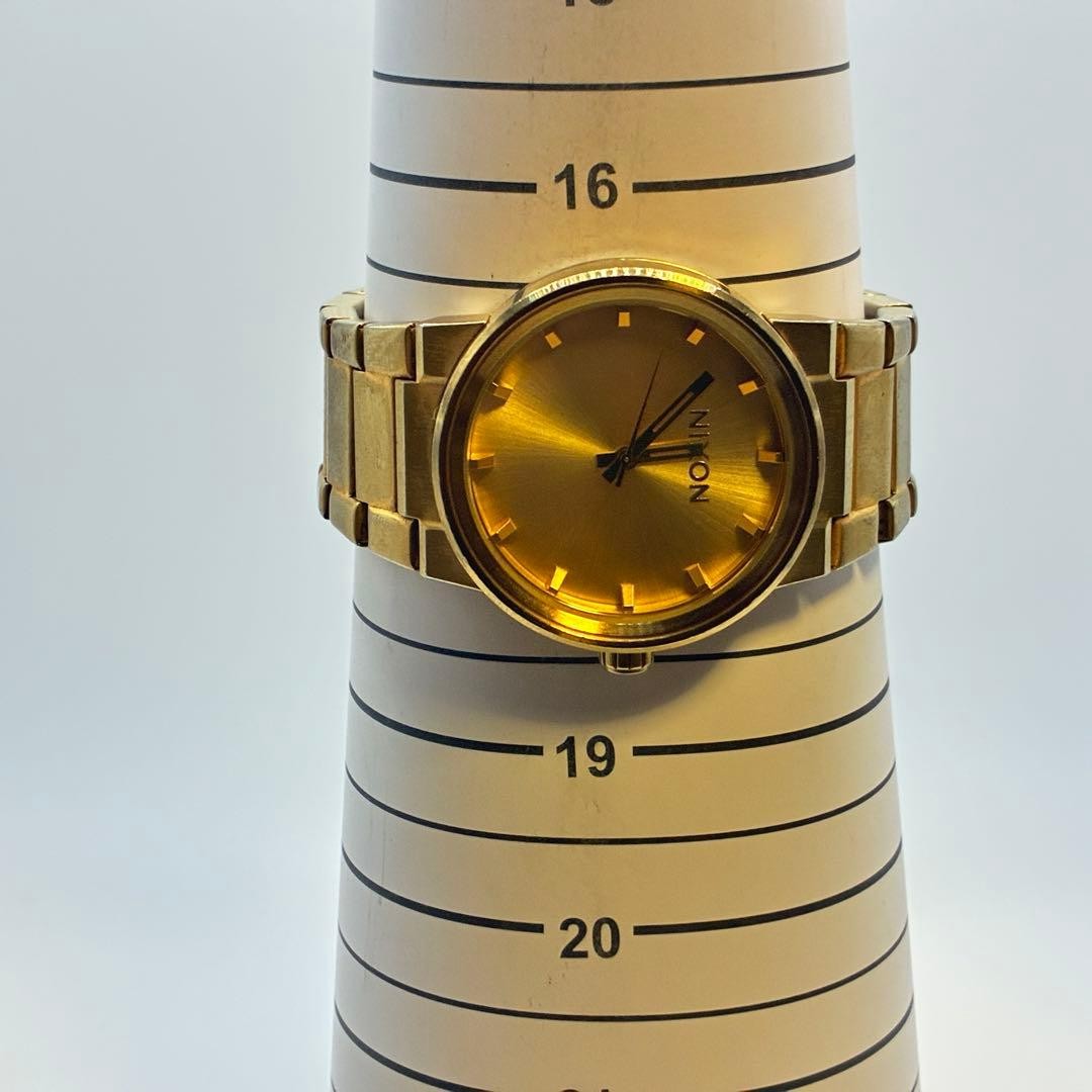 Excellent condition, fully functional ⭐️ NIXON men’s gold quartz watch w