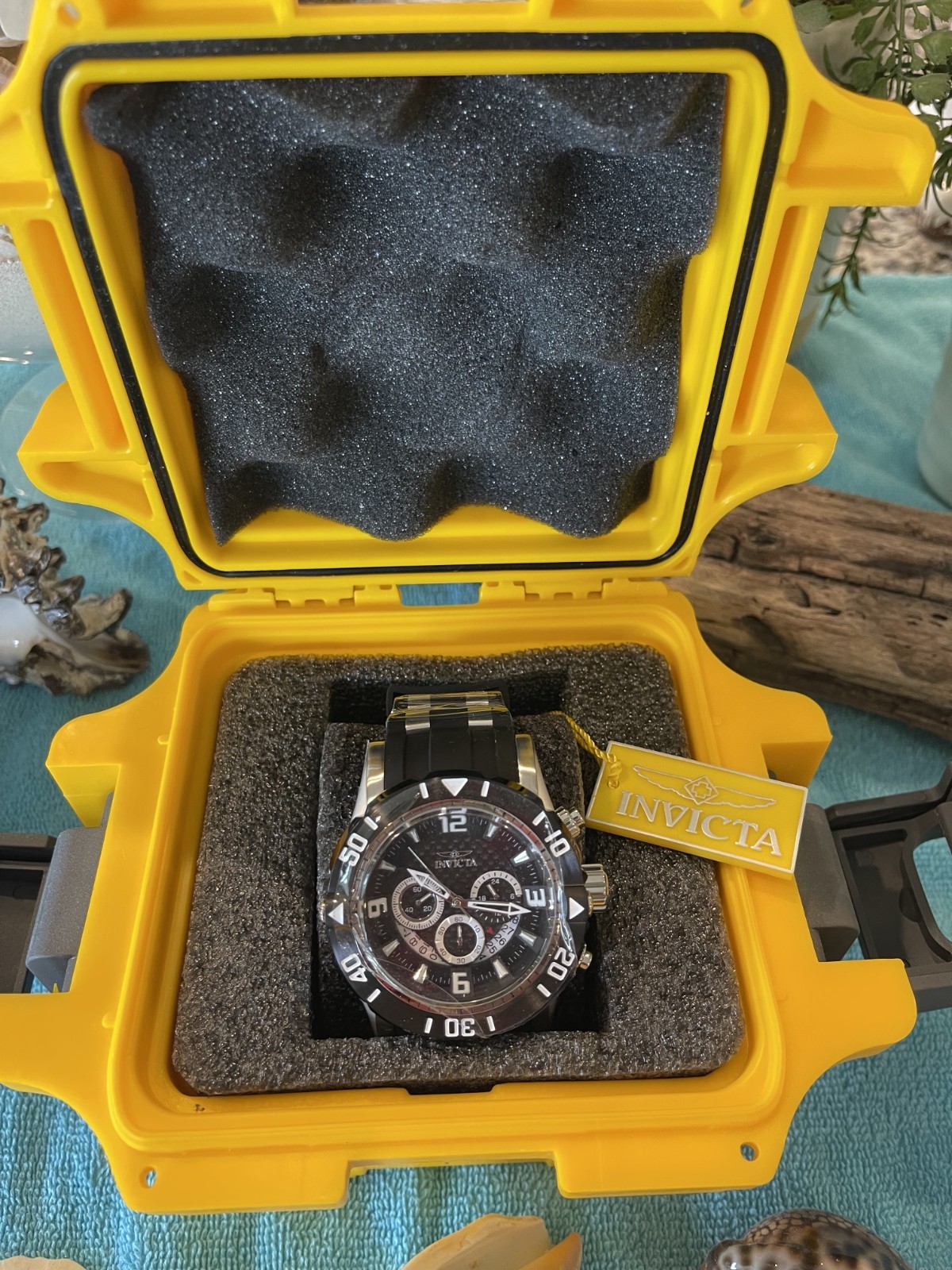 Invicta Pro Diver SCUBA 23696 Men’s 50mm Black Dial Watch New Box & Tags