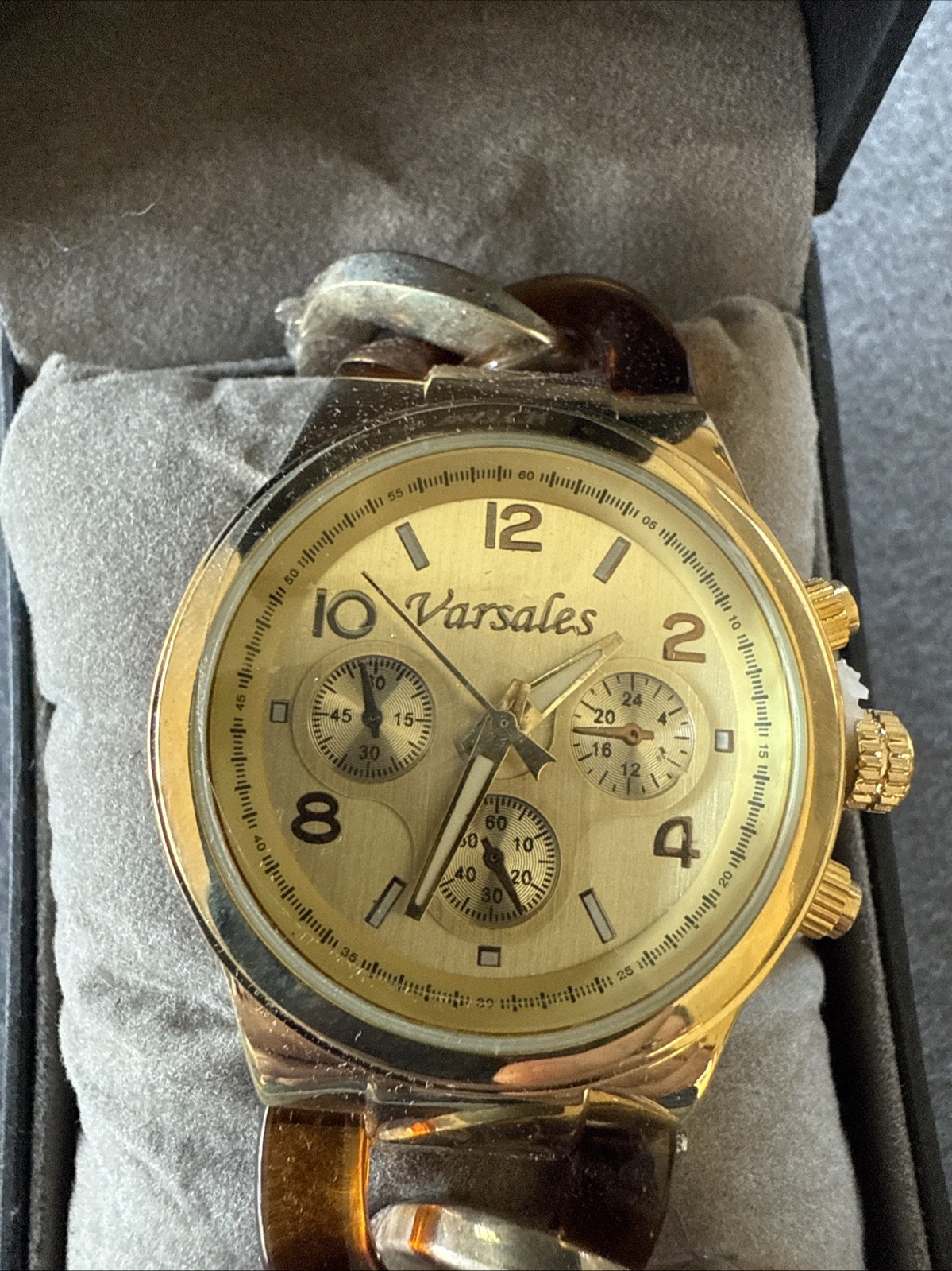 Finetime Quartz Watch Varsales Model Unisex Never Worn Brand New! No battery