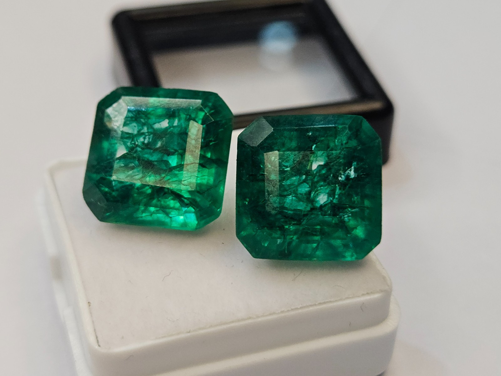 A++20–22 Ct Colombian Emerald Square Certified Natural Green Pair Gemstone