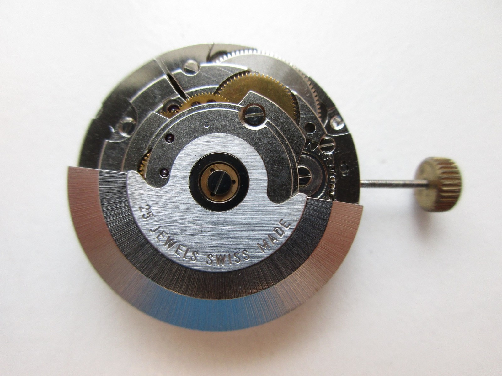 ETA cal. 2782 Swiss N.O.S. automatic watch movement – red date at 3