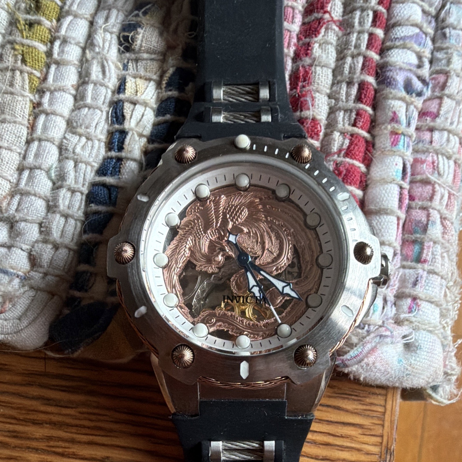 Invicta bolt #26383 mechanical wind pre owned no signs of wear